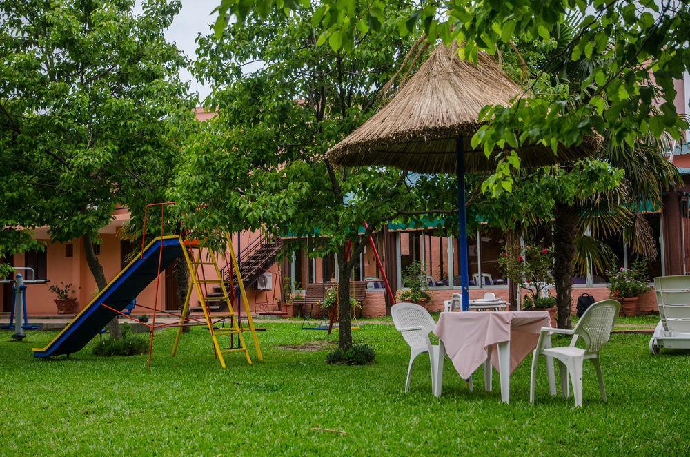Hotel Del Pasaje Termas del Dayman Exterior photo